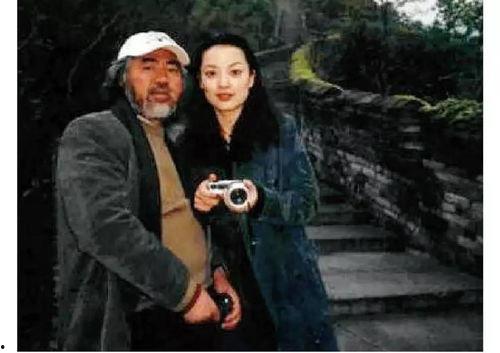 娱乐吃瓜制片人是谁,是谁一手打造了热门话题盛宴？